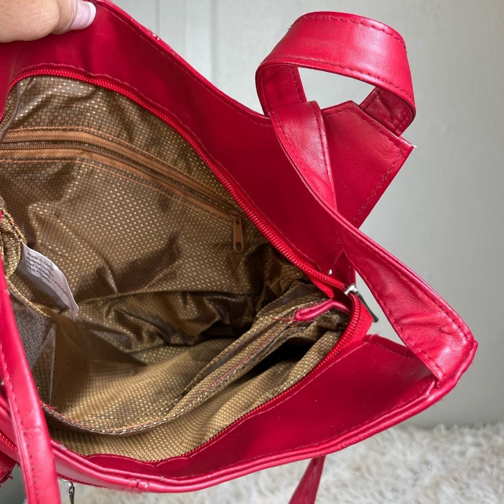 Shell Lambskin Red Multi Pocket Purse - Picture 5 of 8